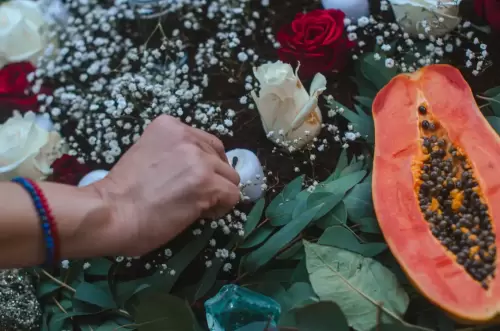 Flores-papaya-altar