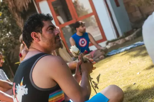 Raul-flower-smile